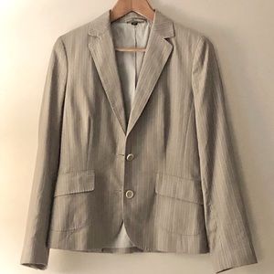 Tommy Hilfiger Women’s Tan Pinstripe Blazer-Size 8